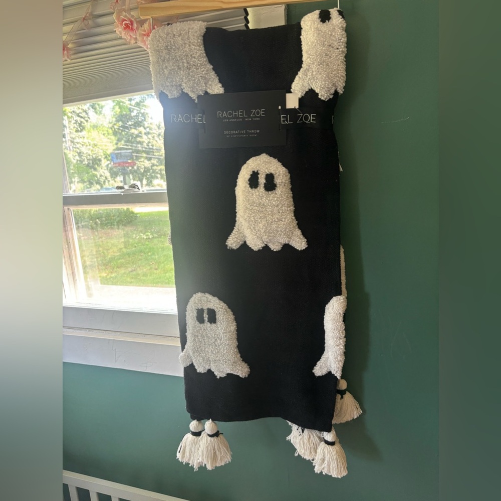 Rachel Zoe Black/White Ghost Throw Blanket